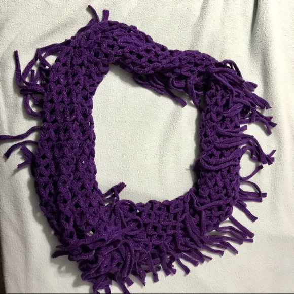 SOLD Women’s Mudd Crochet Purple Infinity Scarf - Picture 2 of 4